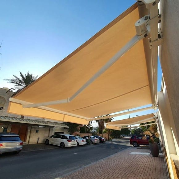 مظلات متحركة يدويا بالرياض