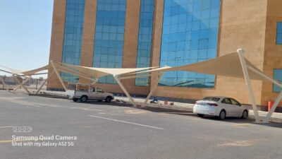 مظلات الشد الانشائي