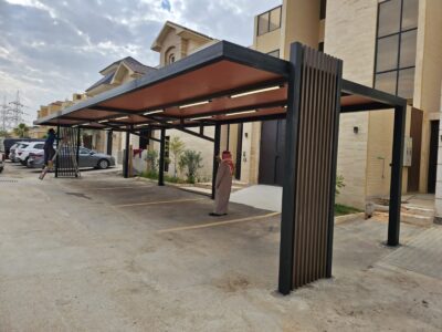 مظلات مواقف سيارات