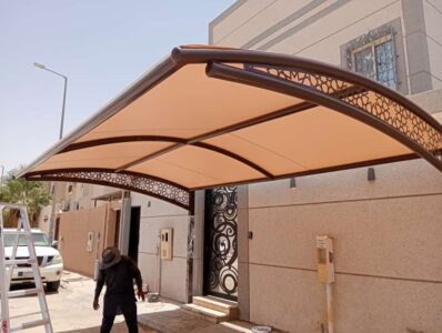 مظلات مواقف سيارات